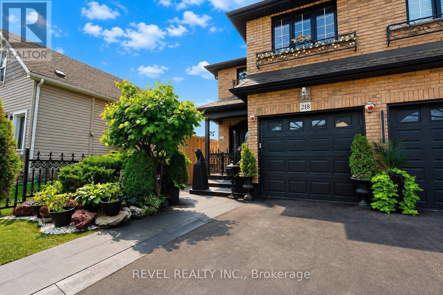 218 Macaulay Street E, Hamilton, Ontario  L8L 3X8 - Photo 3 - X13669116