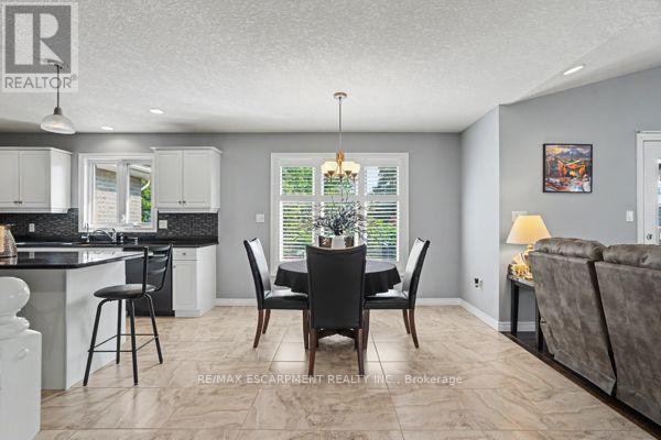 8 Upton Court, North Dumfries, Ontario  N0B 1E0 - Photo 11 - X13669126