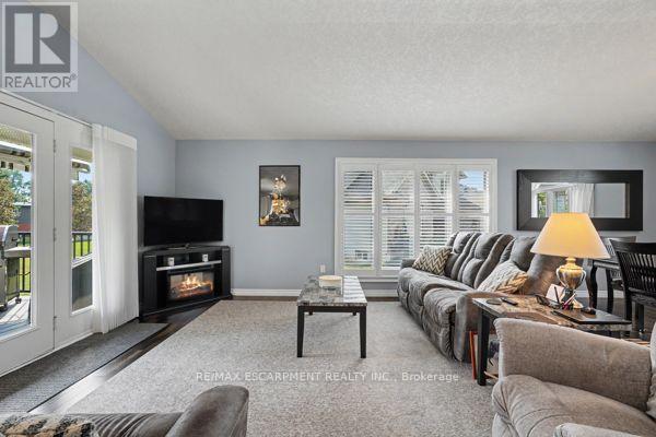 8 Upton Court, North Dumfries, Ontario  N0B 1E0 - Photo 9 - X13669126