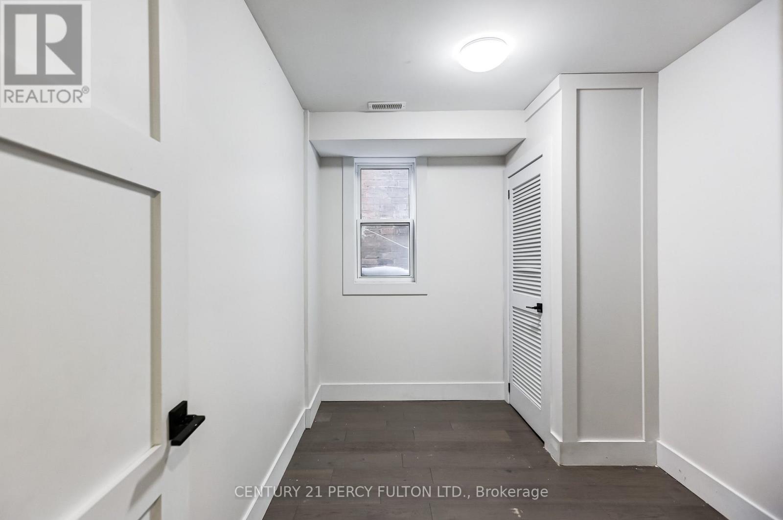 Main Floor - # 1 - 1989 Davenport Road, Toronto, Ontario M6N 1C5 - Photo 11 - W13668944