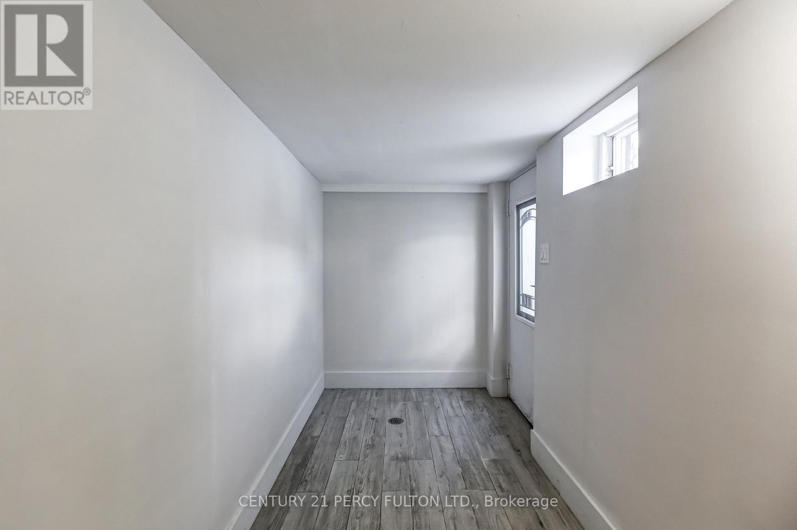 Main Floor - # 1 - 1989 Davenport Road, Toronto, Ontario M6N 1C5 - Photo 18 - W13668944