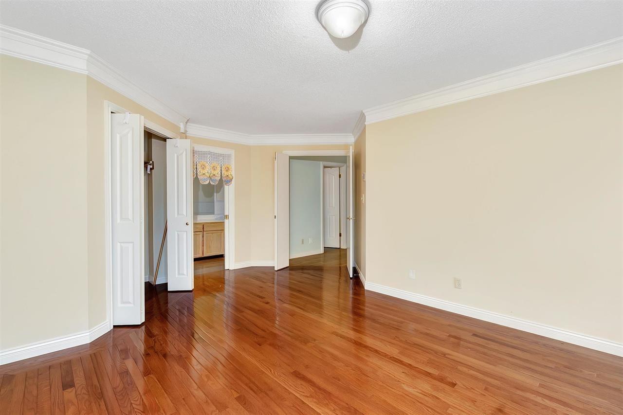 10446 Fraserglen Drive, Surrey, British Columbia  V4N 1T5 - Photo 12 - R3153550