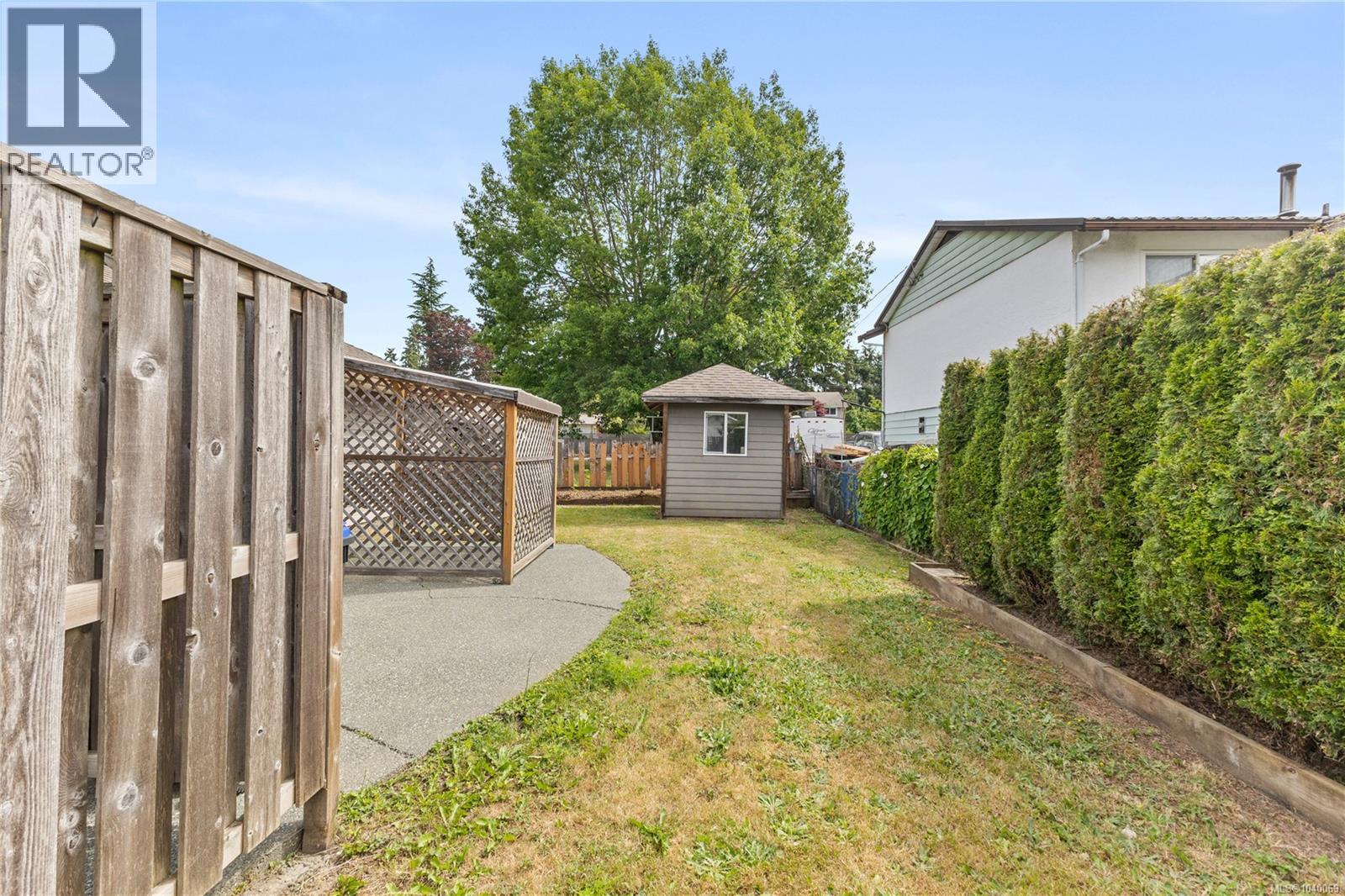 1126 18th St, Courtenay, British Columbia  V9N 7J8 - Photo 43 - 1040069