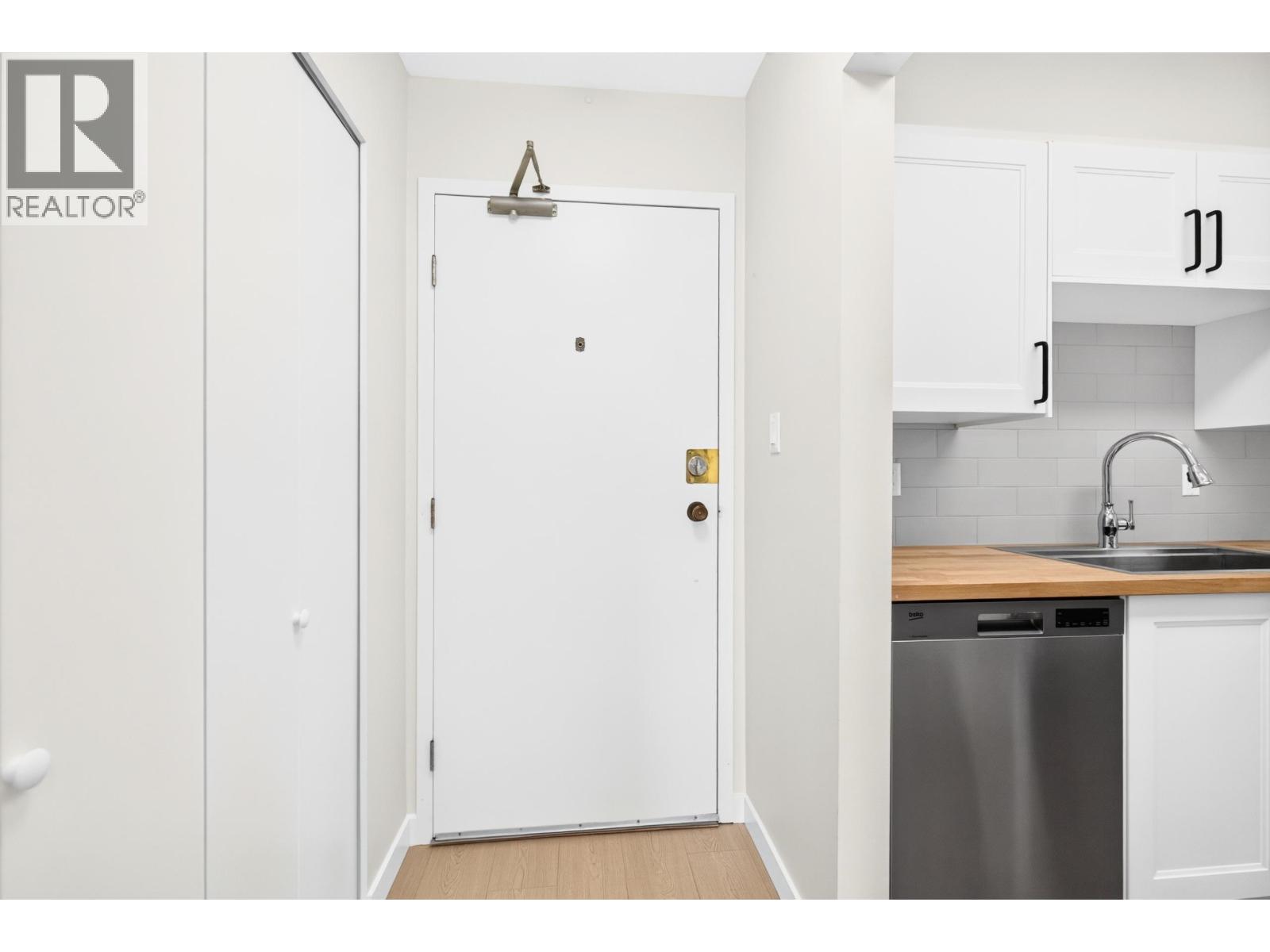 305 466 E Eighth Avenue, New Westminster, British Columbia  V3L 4L2 - Photo 24 - R3154735