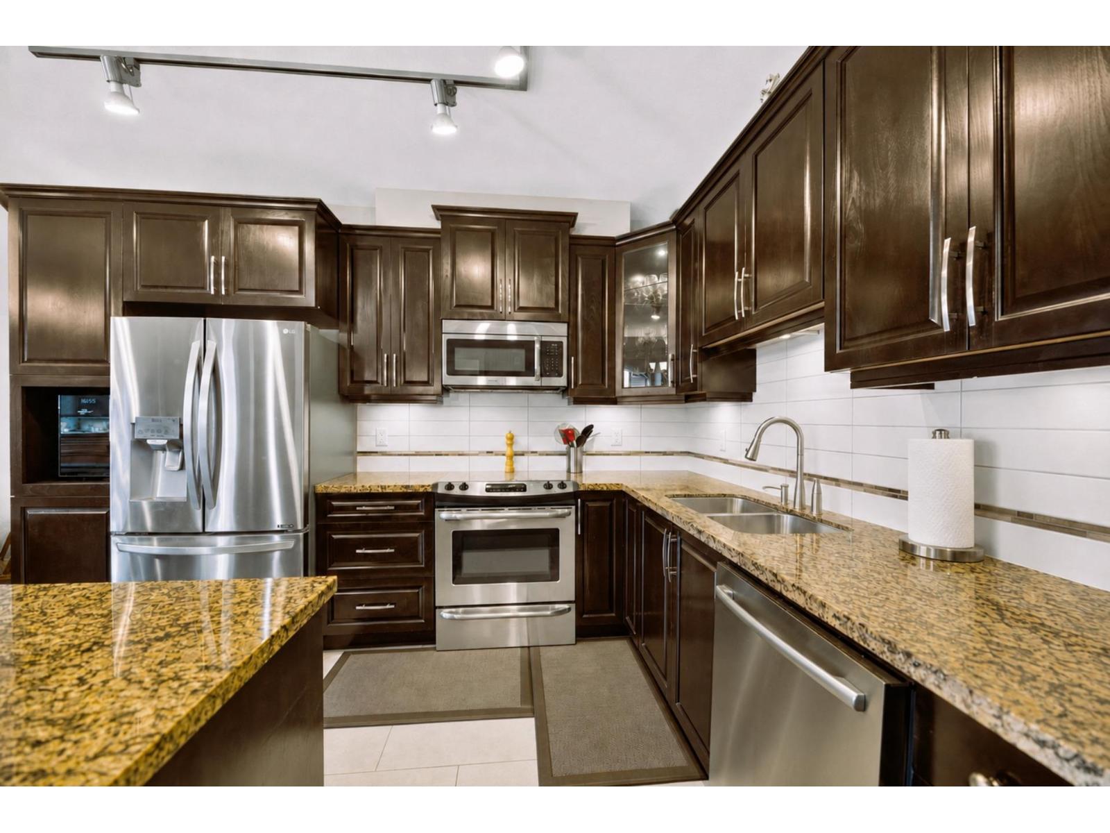 590 8288 207a Street, Langley, British Columbia  V2Y 0L2 - Photo 10 - R3154800