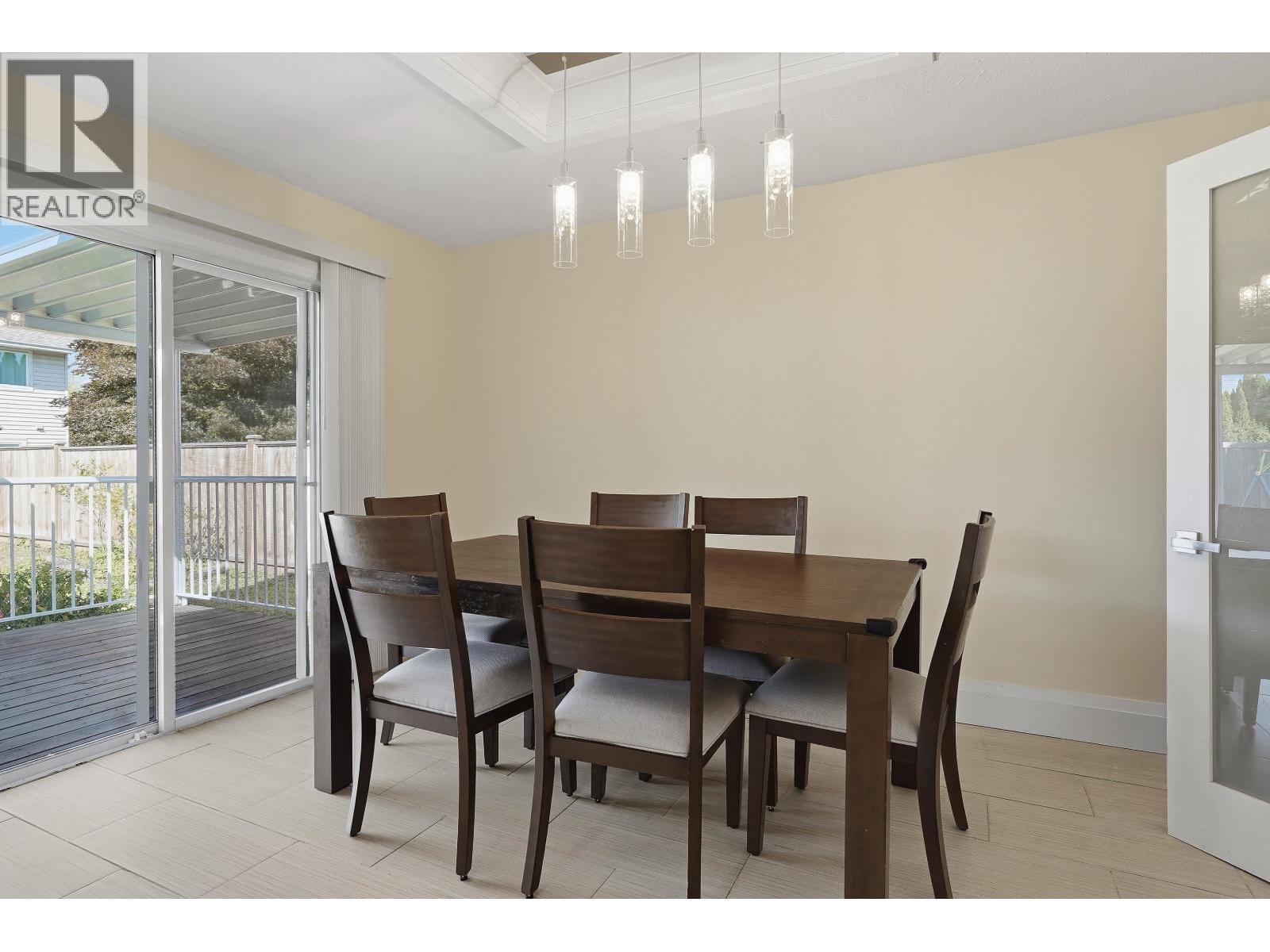 23423 Sandpiper Avenue, Maple Ridge, British Columbia  V2X 9M4 - Photo 10 - R3155335