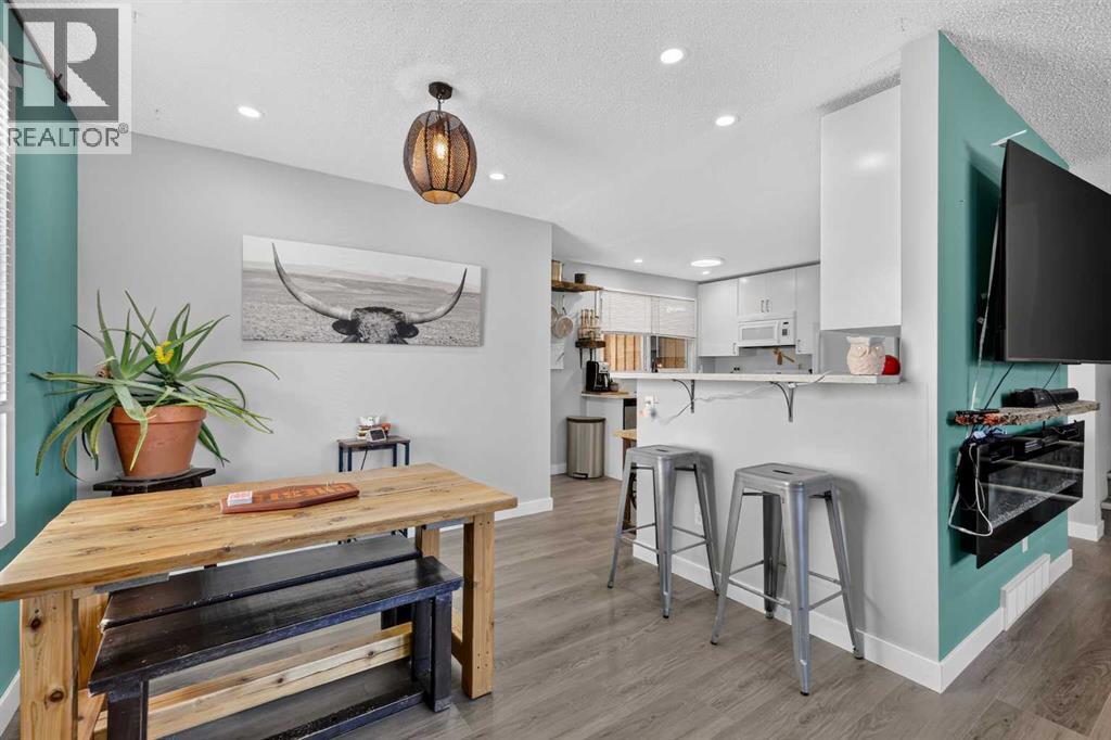 24 Penworth Crescent Se, Calgary, Alberta  T2A 4C7 - Photo 9 - A2322103