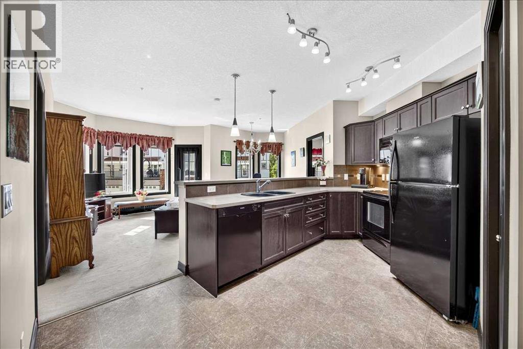 218, 30 Royal Oak Plaza NW, Calgary, Alberta  T3G 0C1 - Photo 3 - A2326022