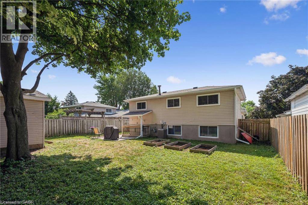 659 Glen Forrest Boulevard, Waterloo, Ontario  N2L 4K4 - Photo 32 - 40854978