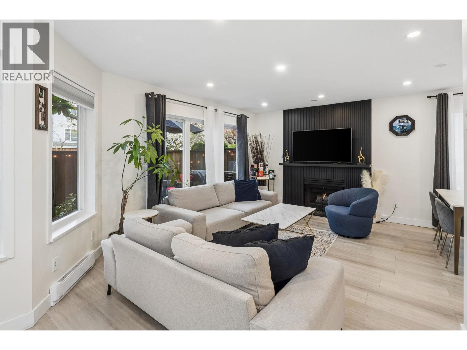 7 848 W 16th Street, North Vancouver, British Columbia  V7P 1R3 - Photo 6 - R3155352