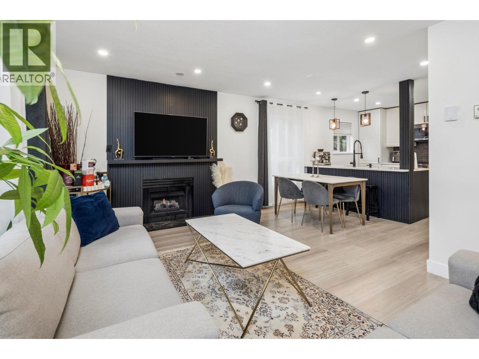 7 848 W 16th Street, North Vancouver, British Columbia  V7P 1R3 - Photo 7 - R3155352