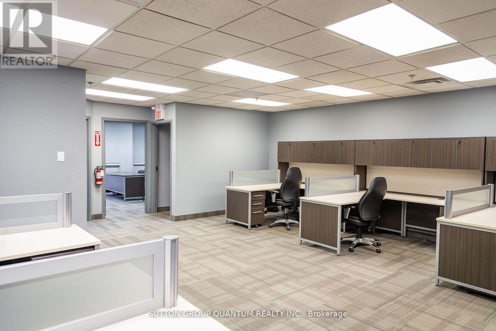 19 - 5100 South Service Road, Burlington, Ontario L7L 6A5 - Photo 3 - W13669142