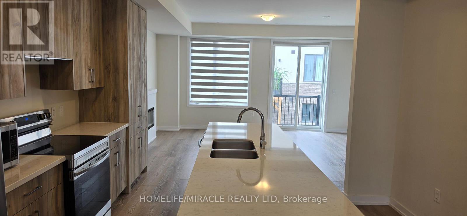 1359 Kaniv Street, Oakville, Ontario  L6M 5R3 - Photo 3 - W13669174