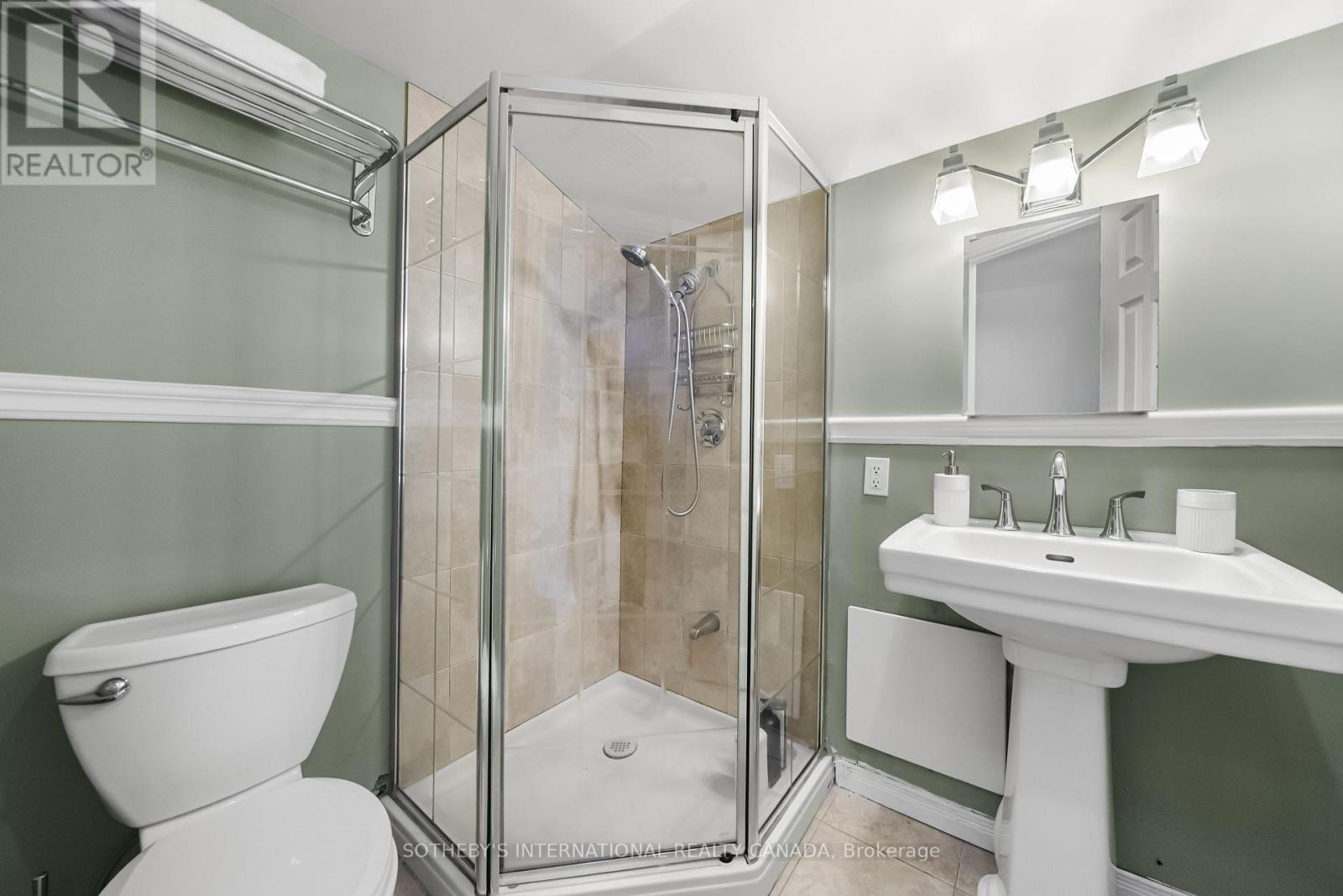 29 Highbourne Avenue, Toronto, Ontario M5P 2J1 - Photo 16 - C13658016