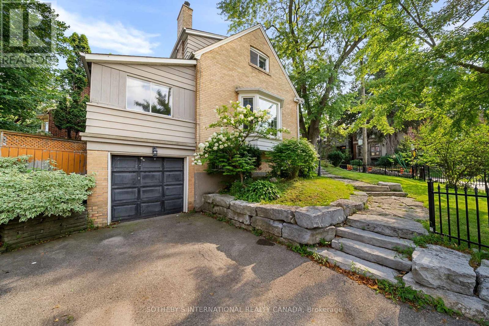29 Highbourne Avenue, Toronto, Ontario M5P 2J1 - Photo 29 - C13658016