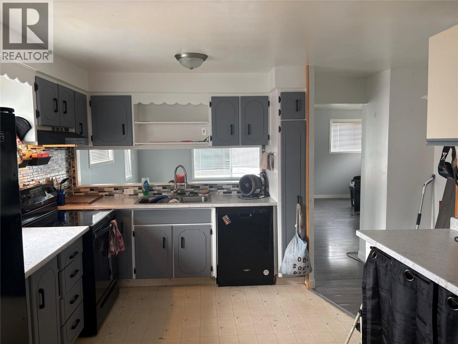 515 5th Street S, Cranbrook, British Columbia  V1C 1J6 - Photo 4 - 10397391