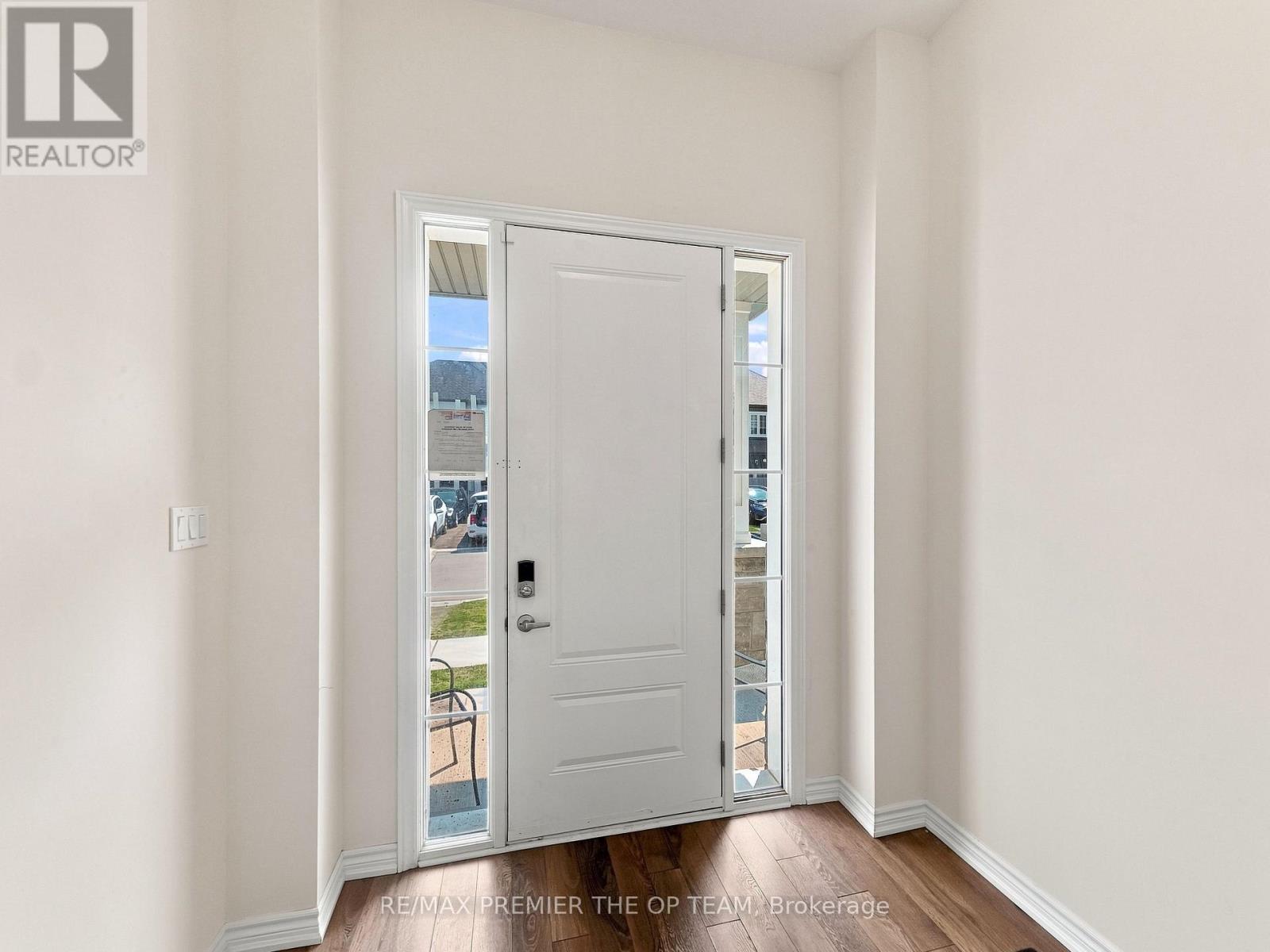 116 Molozzi Street, Erin, Ontario N0B 1T0 - Photo 3 - X13669176
