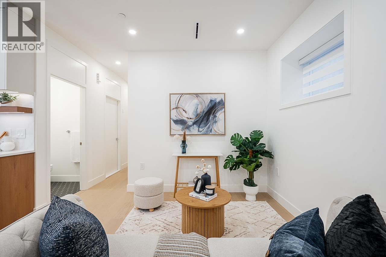 2 1845 E 51st Avenue, Vancouver, British Columbia  V5P 1W1 - Photo 8 - R3137315