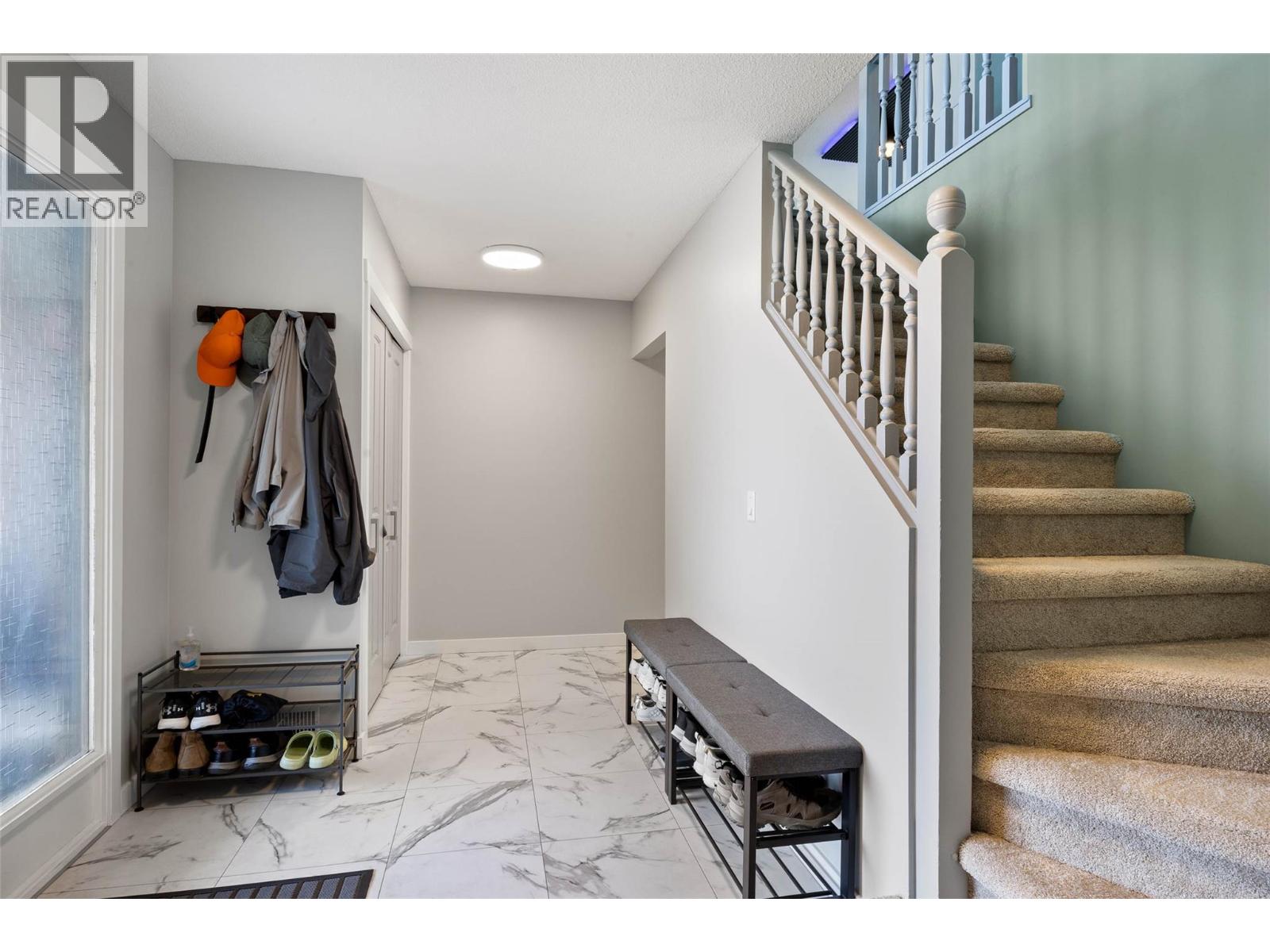 975 Huntleigh Crescent, Kamloops, British Columbia  V1S 1G9 - Photo 3 - 10397337