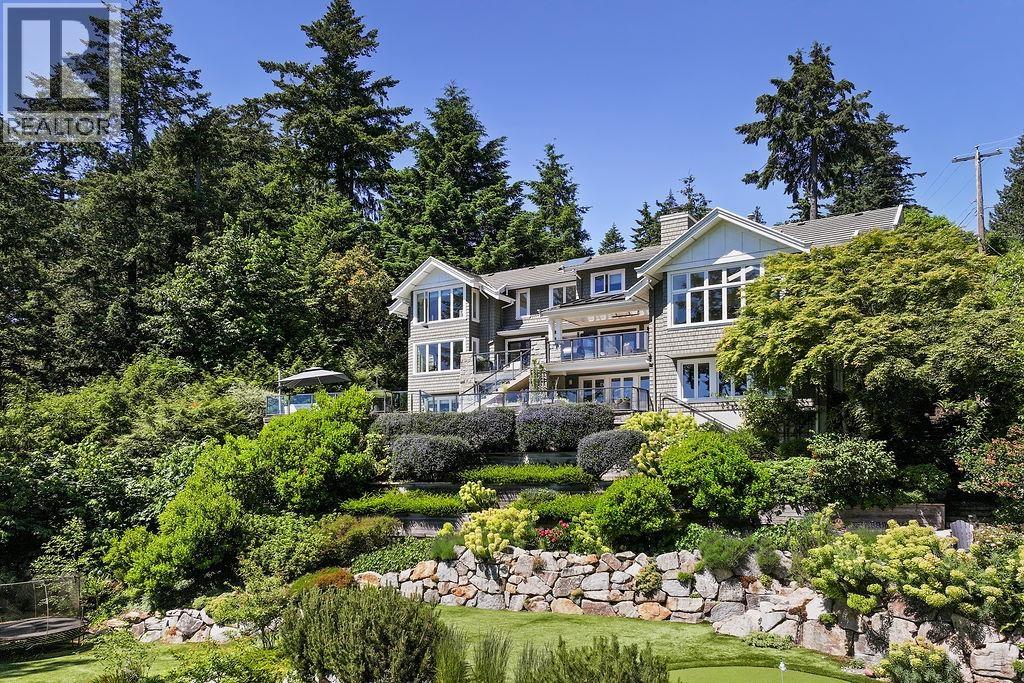 6180 CANDIA PLACE, West Vancouver, British Columbia