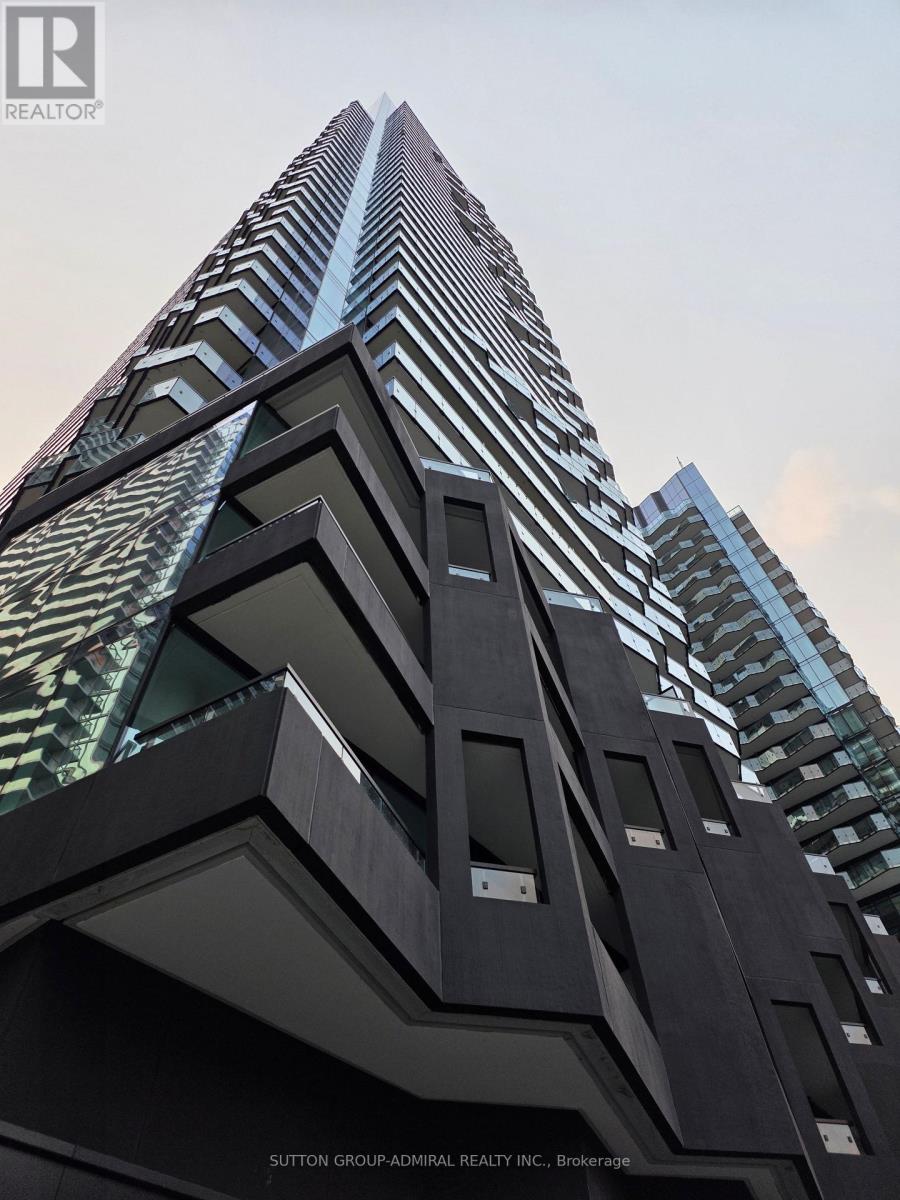 401 - 110 BROADWAY AVENUE, Toronto, Ontario