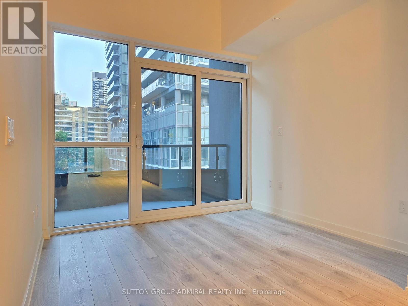 401 - 110 Broadway Avenue, Toronto, Ontario M4P 1V7 - Photo 3 - C13669234