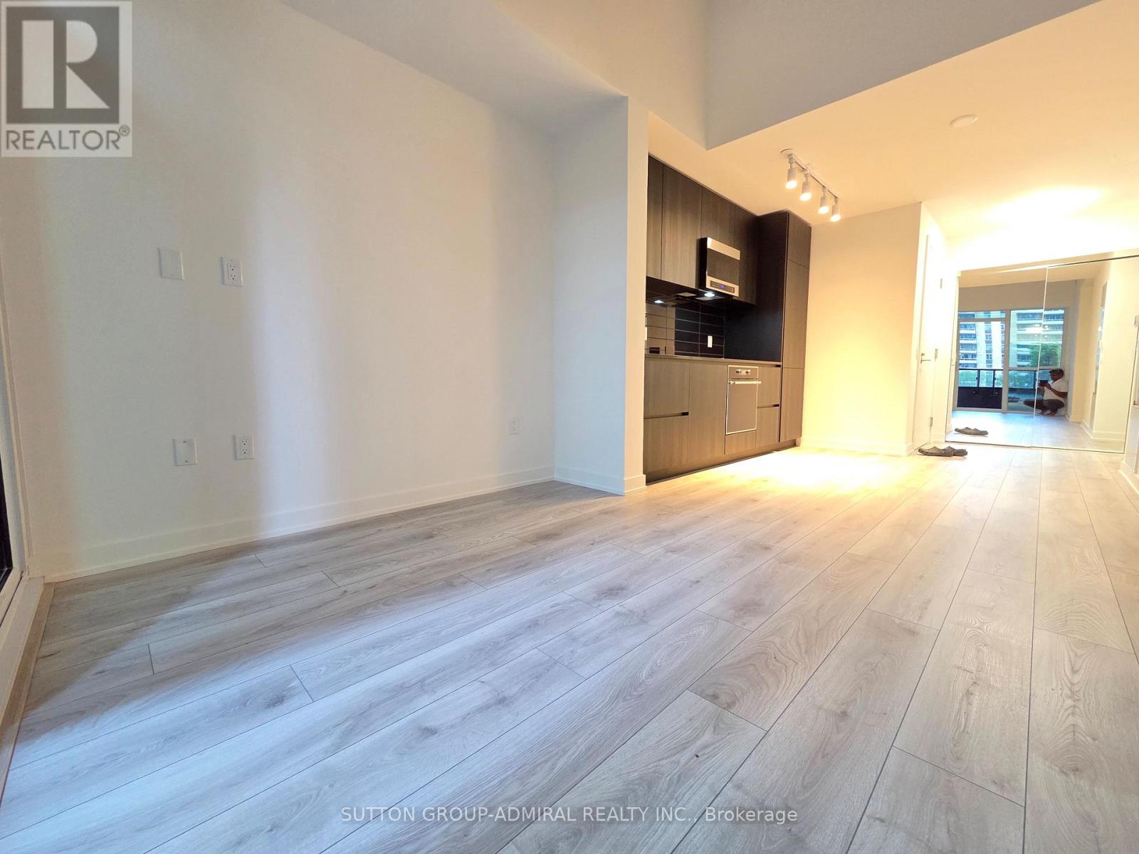 401 - 110 Broadway Avenue, Toronto, Ontario M4P 1V7 - Photo 5 - C13669234