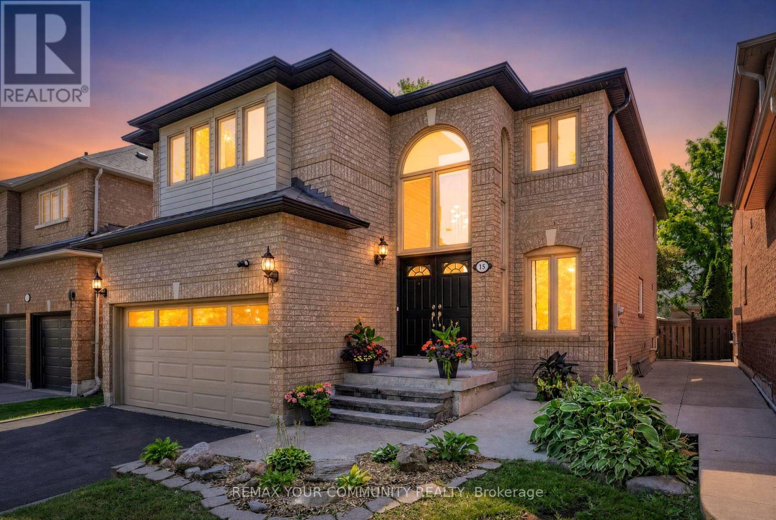 15 KLAMATH COURT, Vaughan, Ontario