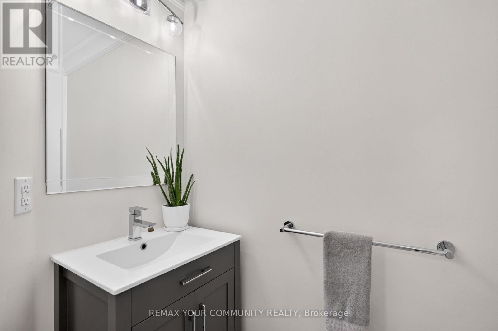 15 Klamath Court, Vaughan, Ontario  L6A 2L7 - Photo 14 - N13669218