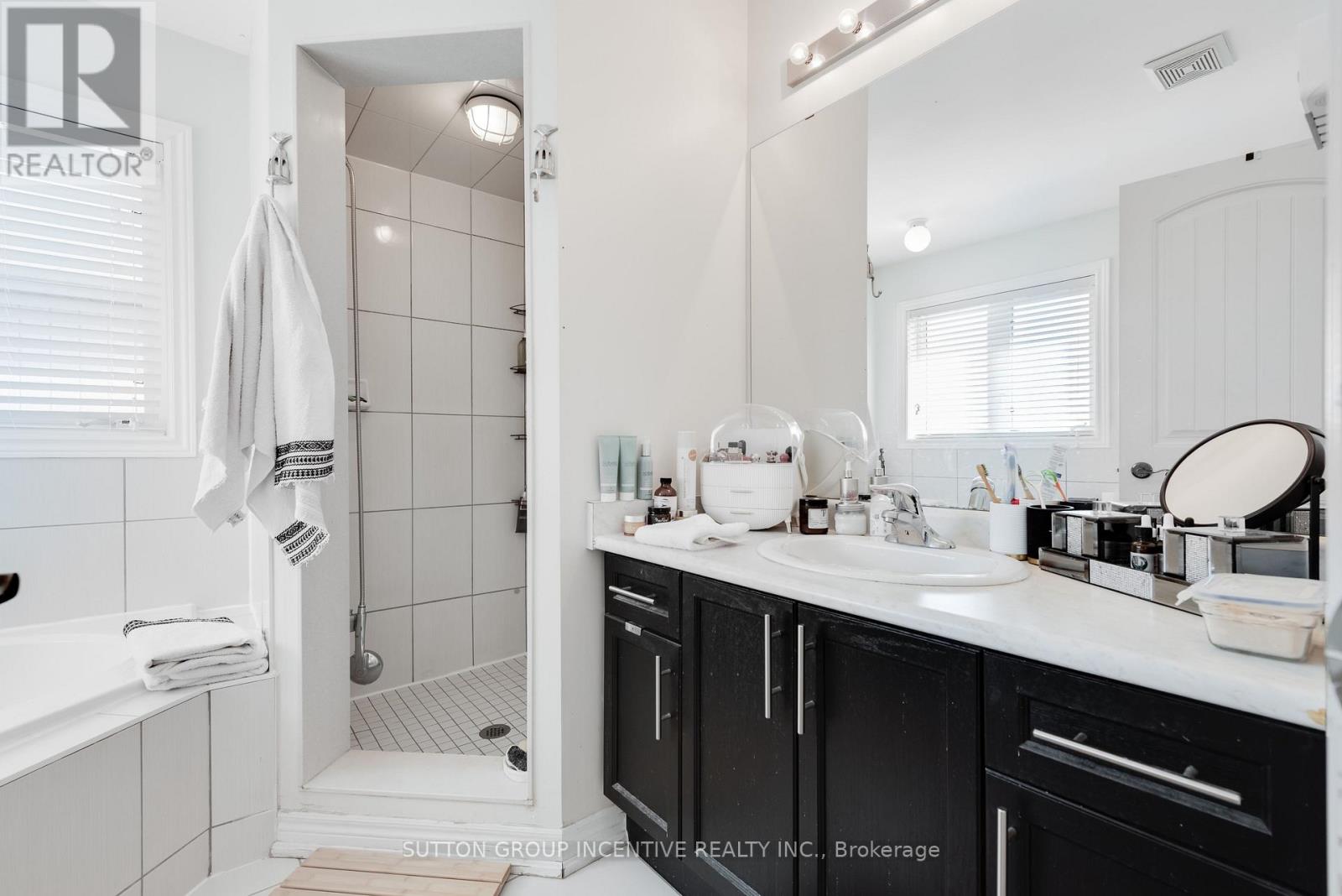 174 Maplewood Drive, Essa, Ontario L0M 1B4 - Photo 14 - N13669224