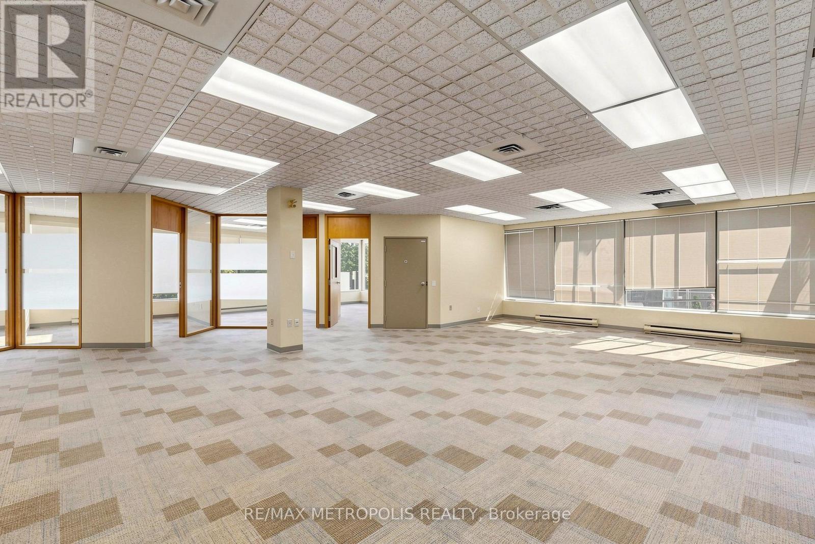 Unit 1 - 7481 Woodbine Avenue, Markham, Ontario L3R 2W1 - Photo 2 - N13669252