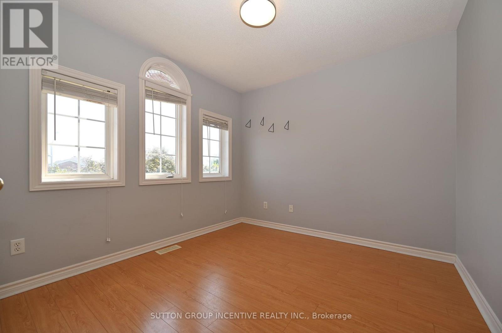 14 Brown Wood Drive, Barrie, Ontario  L4M 6N4 - Photo 23 - S13669210