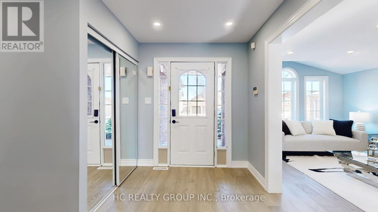 75 Ambler Bay, Barrie, Ontario  L4M 7A6 - Photo 4 - S13669242