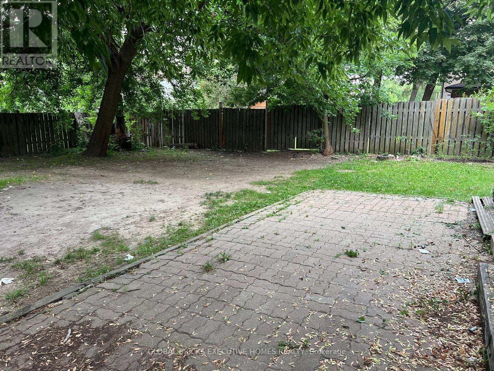 35 Luverne Avenue, Toronto, Ontario  M3H 1R7 - Photo 25 - C13668712