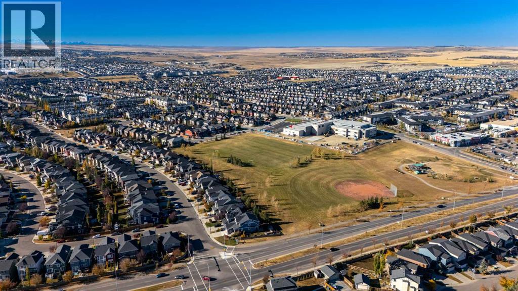 76 Evanspark Circle Nw, Calgary, Alberta  T3P 0B4 - Photo 5 - A2336953