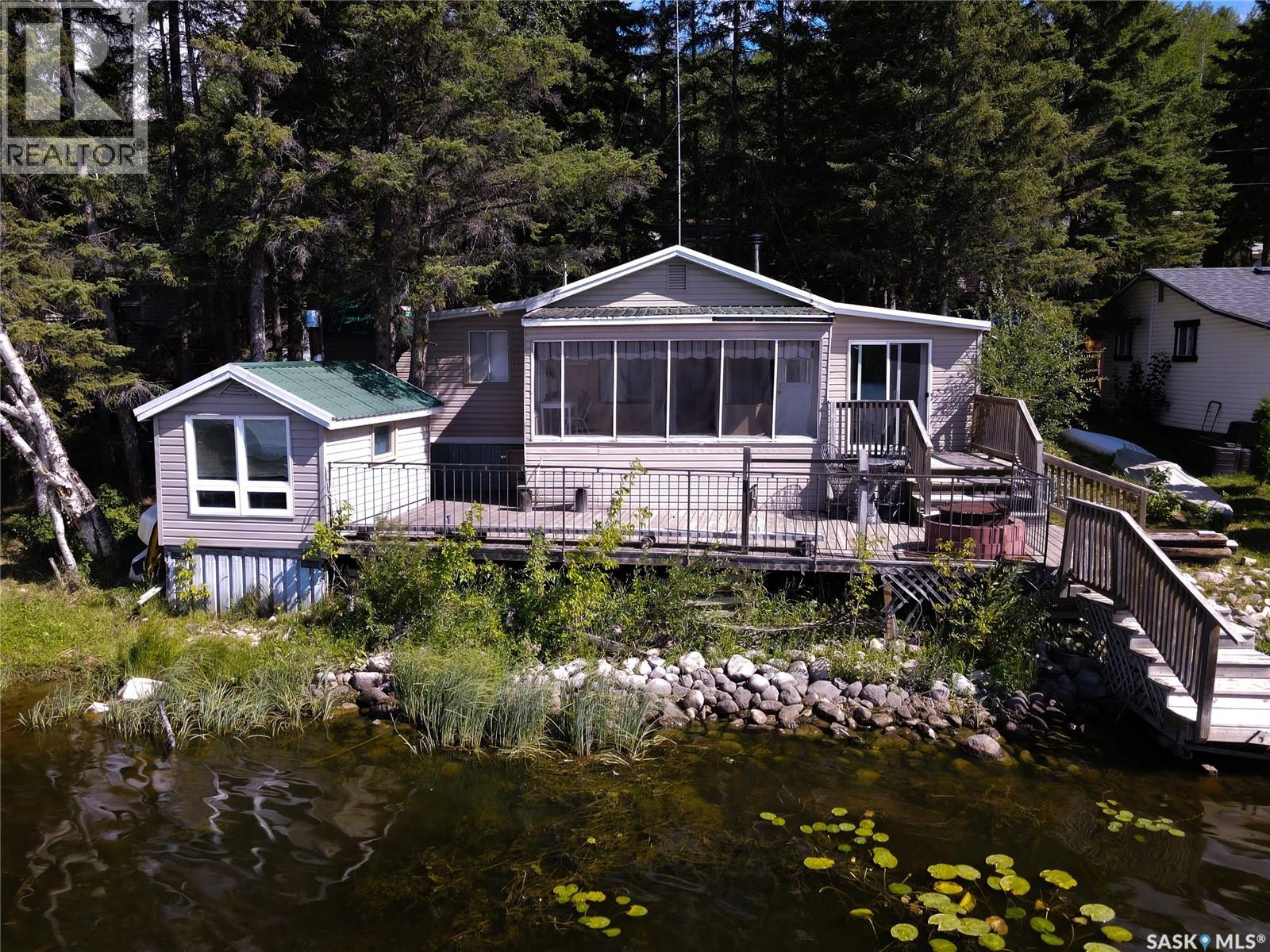Sturgeon Lakefront Cabin, Sturgeon Lake, Saskatchewan  S0J 2E0 - Photo 2 - SK045419