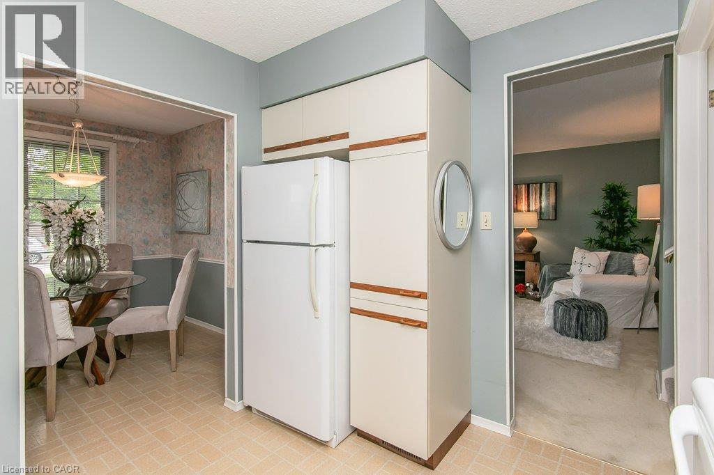 66 Shea Crescent, Kitchener, Ontario  N2E 1E8 - Photo 11 - 40850692