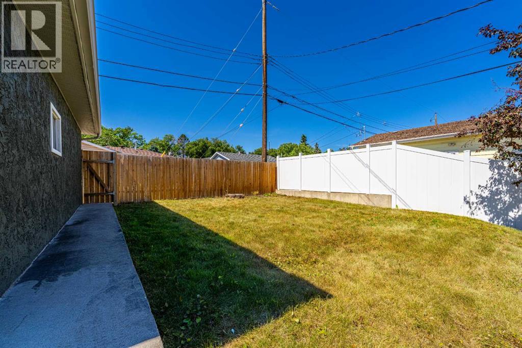 81 White Oak Crescent Sw, Calgary, Alberta T3C 3J9 - Photo 33 - A2319443