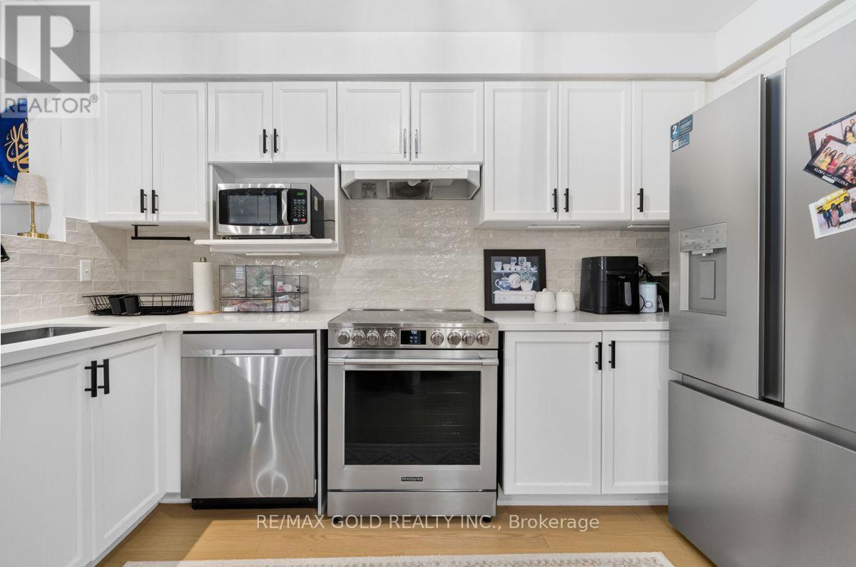 1110 Davis Lane, Milton, Ontario  L9T 5P9 - Photo 12 - W13669236
