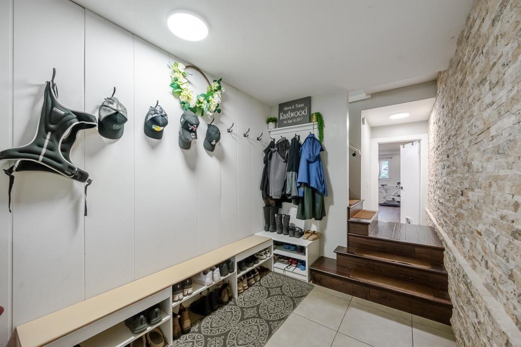 33121 Myrtle Avenue, Mission, British Columbia  V2V 4R6 - Photo 5 - R3154548