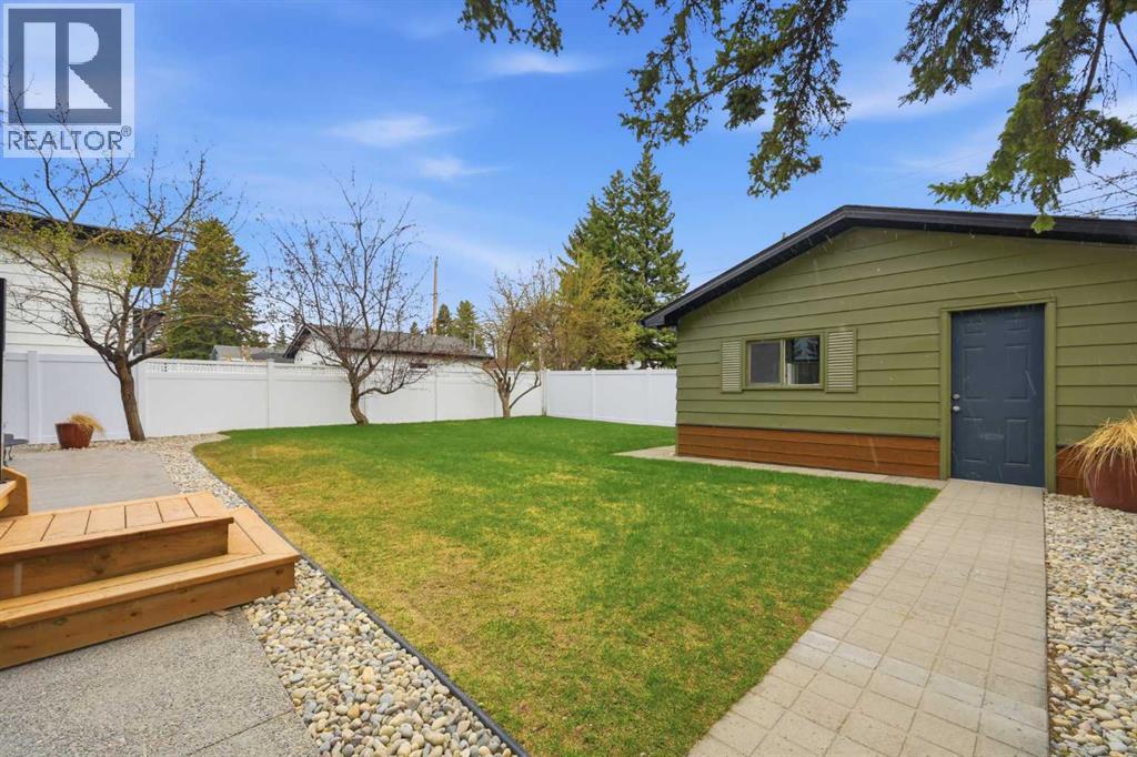 1132 Lake Sylvan Place Se, Calgary, Alberta  T2J 2P6 - Photo 32 - A2329769