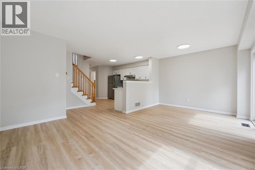 751 Laurelwood Drive, Waterloo, Ontario  N2V 2W2 - Photo 12 - 40848824