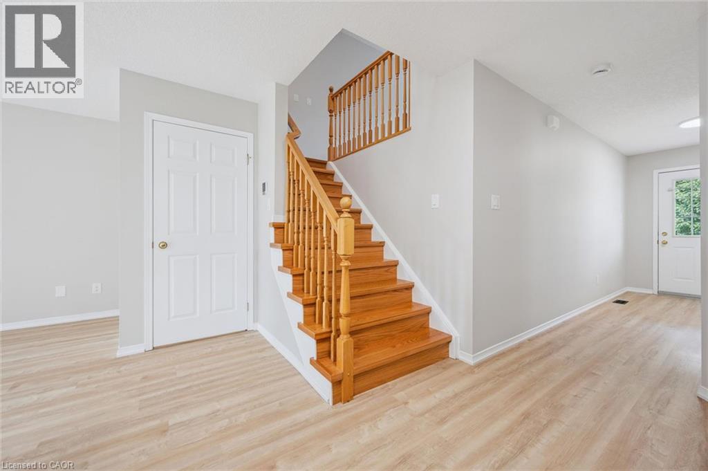 751 Laurelwood Drive, Waterloo, Ontario  N2V 2W2 - Photo 15 - 40848824
