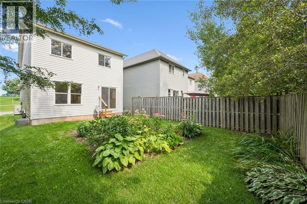 751 Laurelwood Drive, Waterloo, Ontario  N2V 2W2 - Photo 39 - 40848824