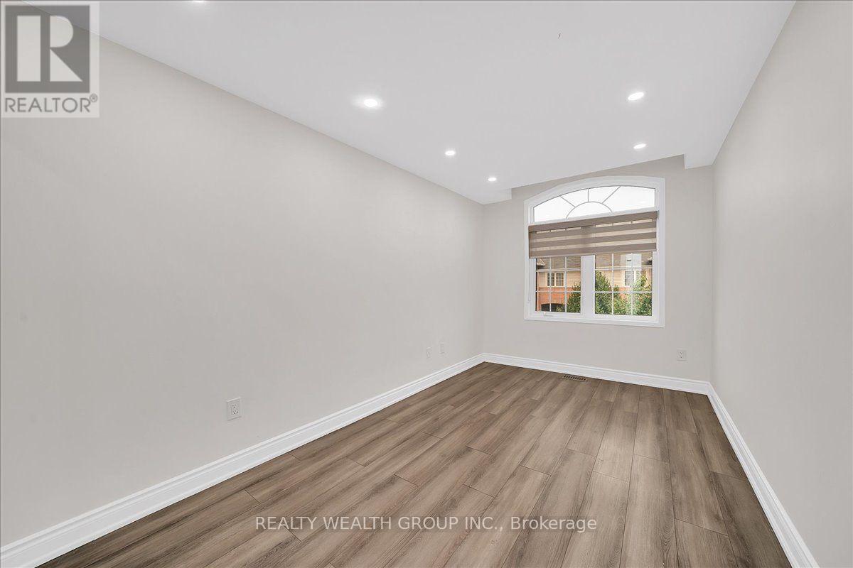 40 Clowes Street, Ajax, Ontario  L1Z 0K9 - Photo 13 - E13669284