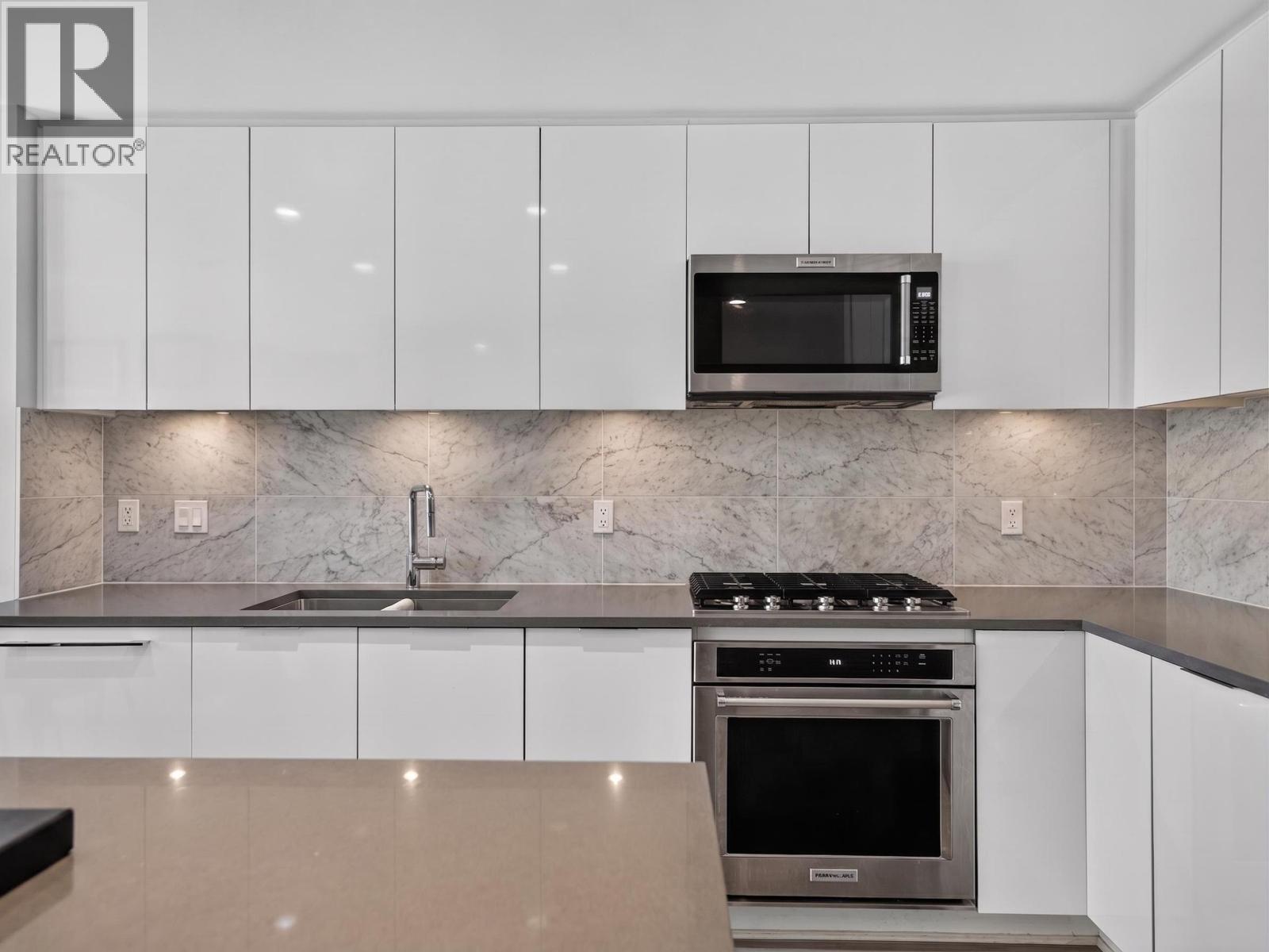 204 2651 Library Lane, North Vancouver, British Columbia  V7J 0C1 - Photo 6 - R3155379