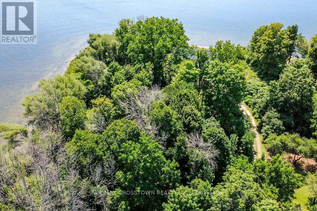 243 Champlain Road, Penetanguishene, Ontario  L9M 1S2 - Photo 11 - S13669278