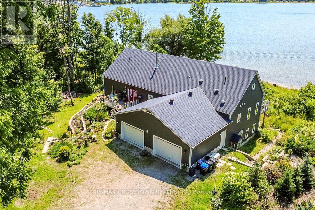 243 Champlain Road, Penetanguishene, Ontario  L9M 1S2 - Photo 2 - S13669278