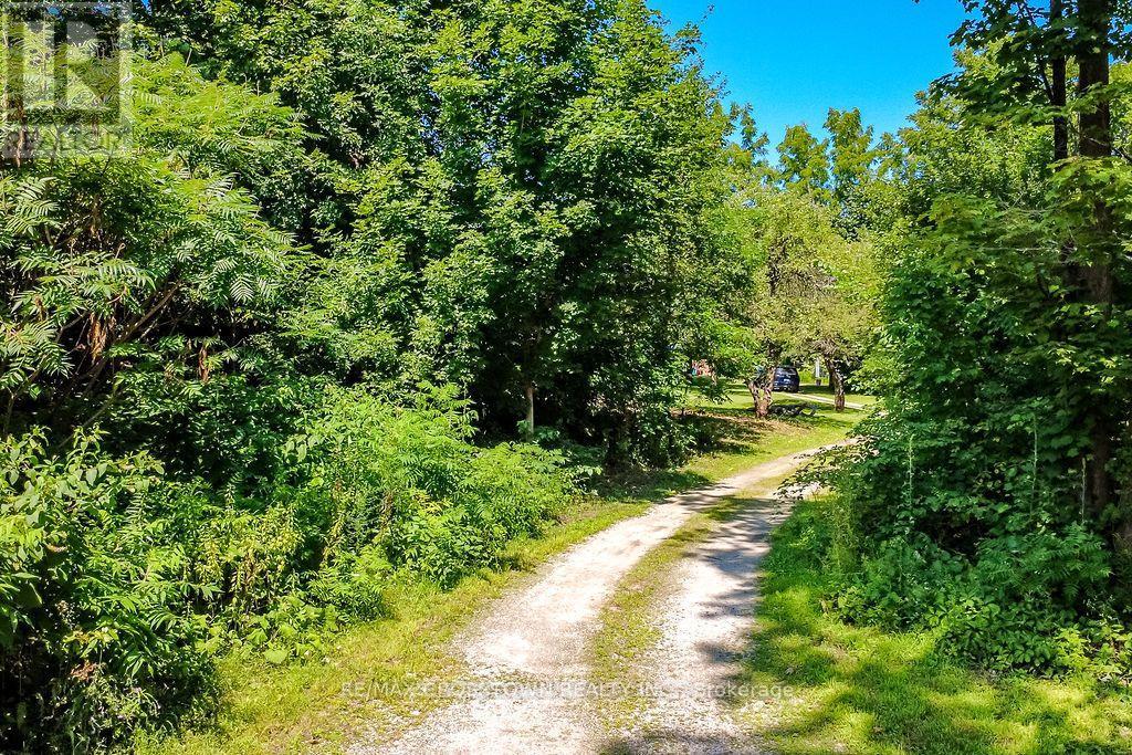 243 Champlain Road, Penetanguishene, Ontario  L9M 1S2 - Photo 45 - S13669278