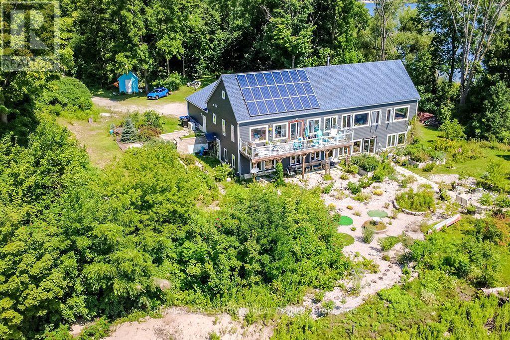 243 Champlain Road, Penetanguishene, Ontario  L9M 1S2 - Photo 5 - S13669278